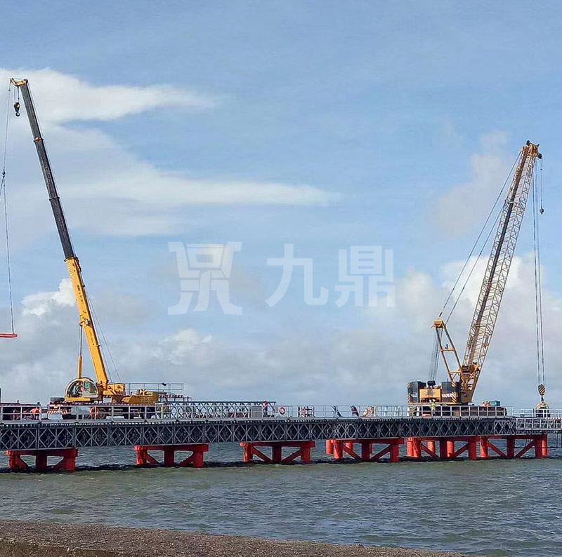 貝雷片不僅有結構簡單的優點，而且它適應性很強