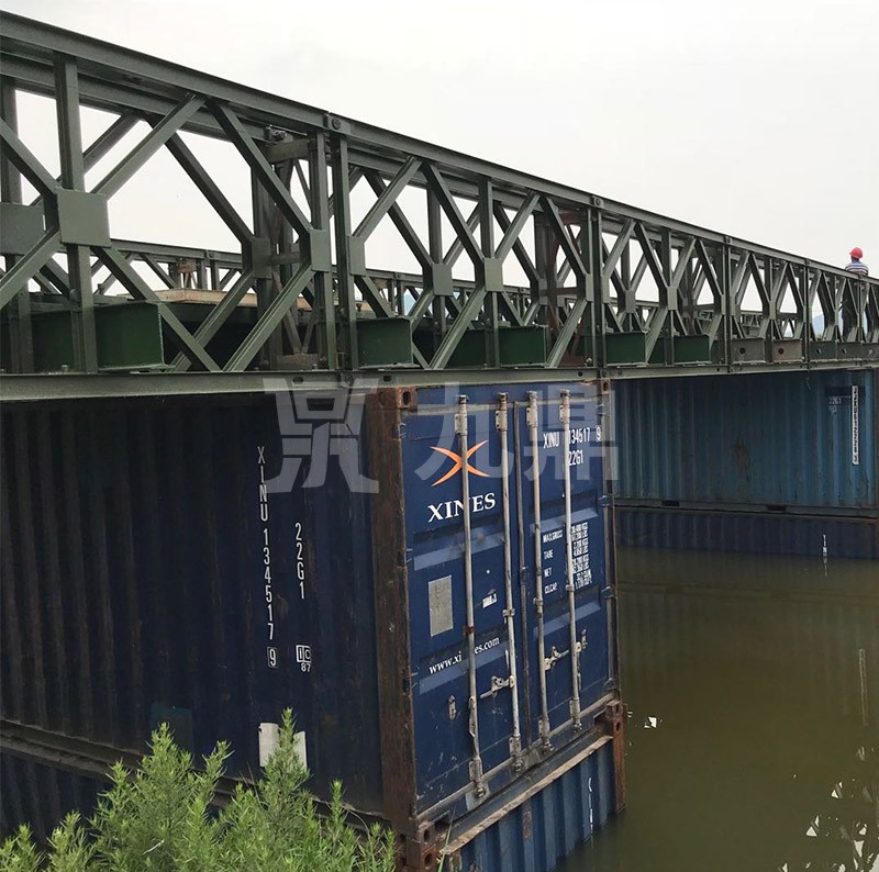 中國人民解放軍陸軍軍事交通學院臨時橋梁拚裝及試驗